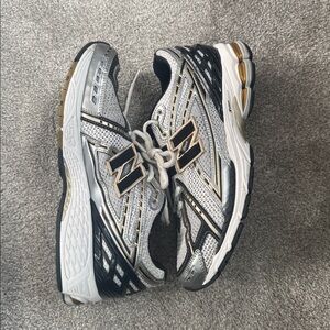 NEW BALANCE 1906R CASUAL SHOES